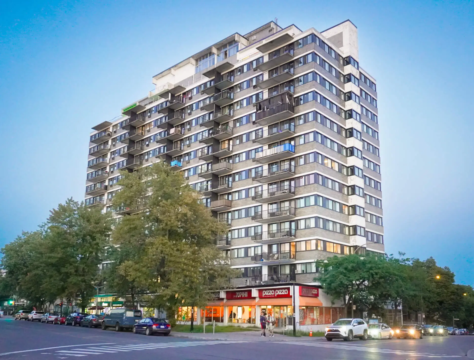 2555 Avenue Benny — apartments for rent in Côte-Saint-Luc, Montreal