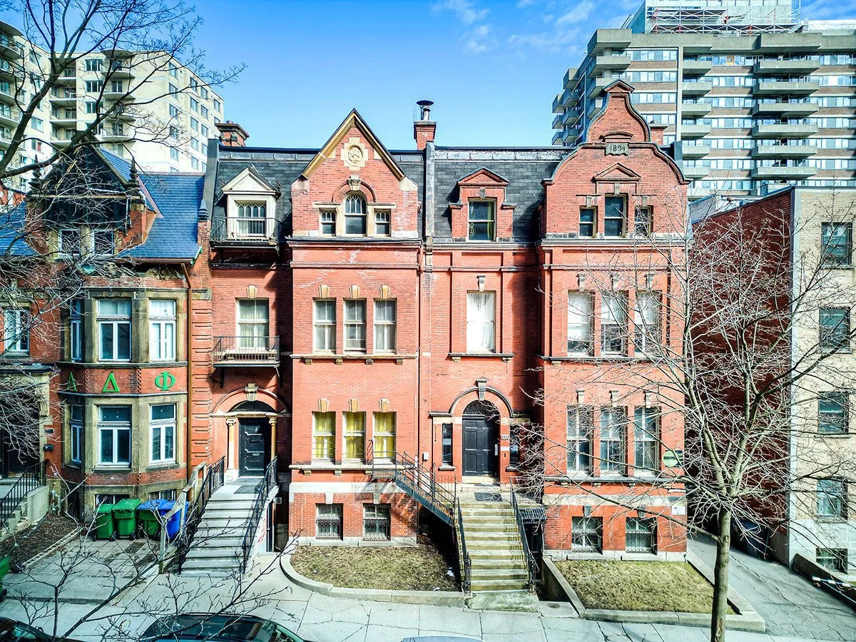 3475 Rue Stanley — apartments for rent in downtown Montreal